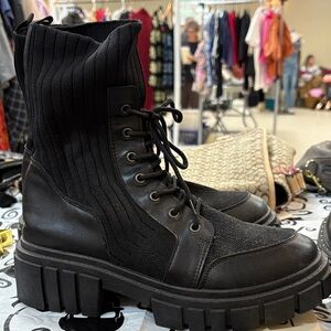 Stylish Black Women's Boots